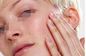 气温骤然降低老年人要预防皮肤异痒 